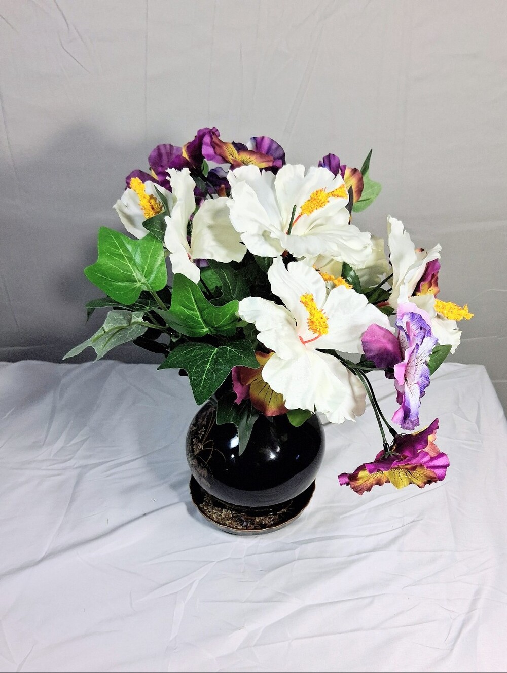 8.5" Stunning Gold Rimmed Porcelain Black Shibata/Toyo Oriental Vase w/ Plate - Picture 9 of 9